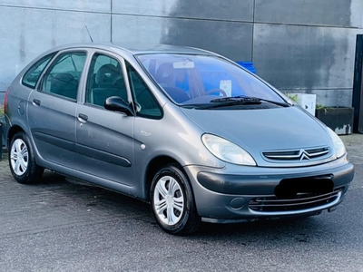 Citren Xsara Picasso *AUTOMAAT* Benzine*Airco* 137.000 km.