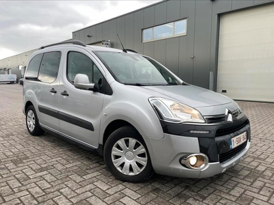 Citroen Berlingo 1,6 HDI XTR model NAVI ** AUTOMAAT **