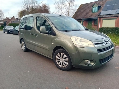 Citroën Berlingo van 2008 met 215.000km benzine 1.6✅️