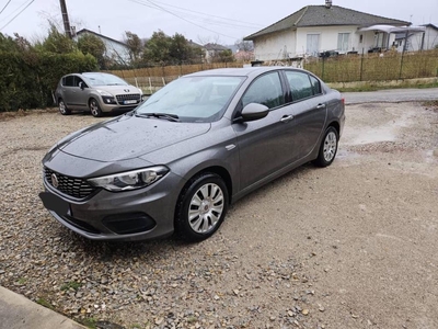 Fiat tipo 1.4benzine bwjr 2016 met maar 95dkm