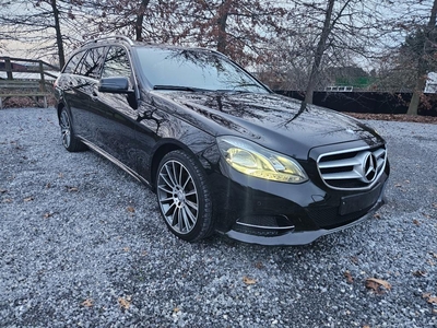 Mercedes E200