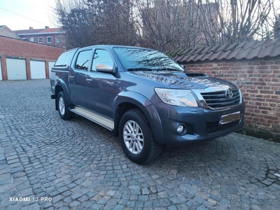 TOYOTA HILUX 3.0 D4D