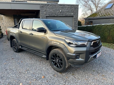 Toyota Hilux invincible