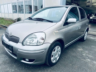 Toyota Yaris 1.0i VVT-i 16v Linea Luna (bj 2004)