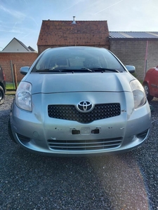 Toyota Yaris Benzine