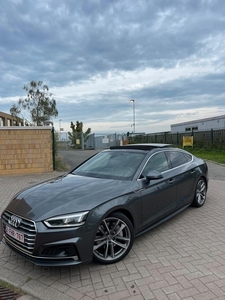 Audi A5 S line 2.0 benzine Quattro FULL OPTION