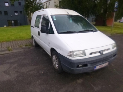 bien lire svp: peugeot expert de 2003 - 154.000km