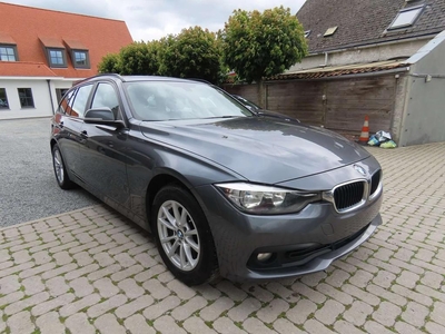 BMW 3 Serie 318 dX X-Drive 4x4 150pk (bj 2016)