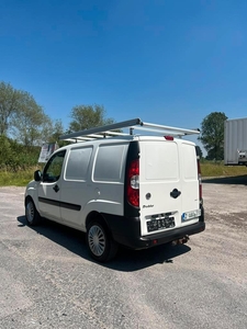 Fiat Doblo - kampeerwagen - airco - lage KM