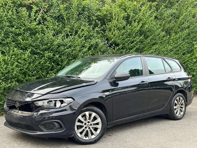 Fiat Tipo 1.4i+NAVI+AIRCO+MARCHAND OU EXPORT (bj 2018)