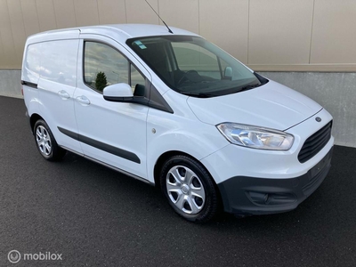 Ford Transit Courier AIRCO EURO 6 € 4999,- + 21% BTW/ TAX