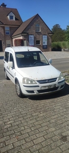 opel combo.10/11/2006. klaar om ingeschreven te worden