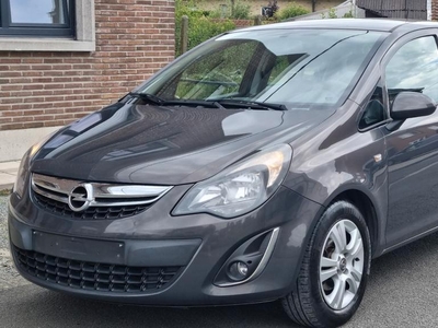 Opel corsa zeer net 1ste eig airco