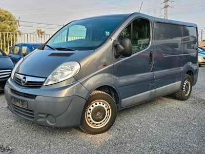 OPEL VIVARO 2000CC DIESEL 12/2012 279000KM MET GPS AIRCO