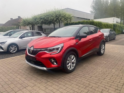 Renault Captur benzine bj 23 full met garantie