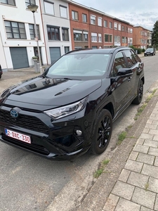 Toyota RAV4 2021 black edition 4*4