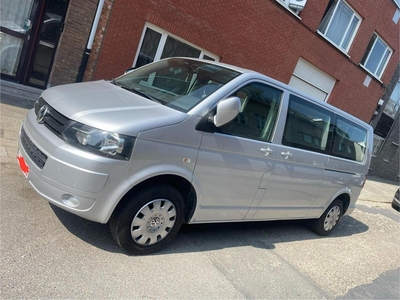 Volkswagen Caravelle 2.0, 9 plaatsen