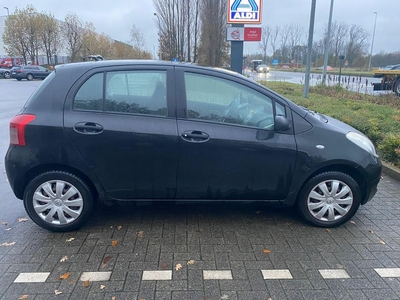 Toyota Yaris eerste eigenaar, top onderhouden. 117k km’s.