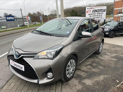 TOYOTA YARIS HYBRID 2015 // GARANTIE 1 AN //