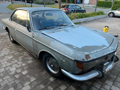 BMW 2000 CS E9 restauratie project 1969
