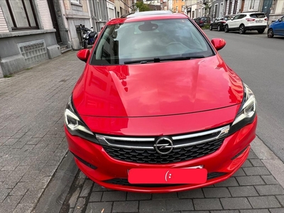 Opel Astra 2016 Full Options Un Carnet d’entretien Complet.