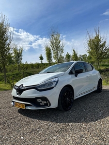 Renault Clio RS 200pk