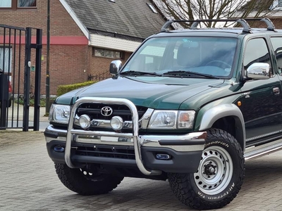 Toyota Hilux NIEUWE staat 2.5 D4D 4WD 75kW