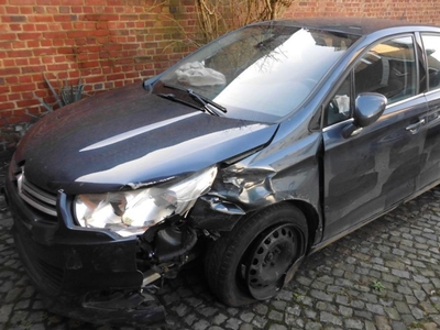 Citroen C4 accidentée