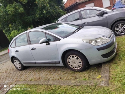 Citroën C4 essence 1.4 année 2006