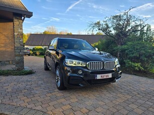 BMW X5 M50D