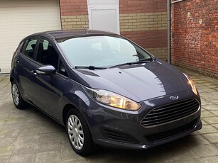 Ford Fiesta 1.2i Essence Euro5 5/2013 5 Portes Airco Radio