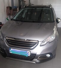 Mooie Peugeot allure 2008 full options automaat