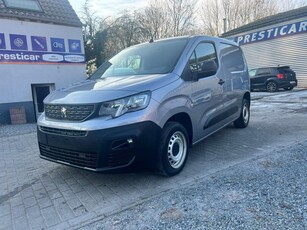 Peugeot Partner 1.6 BlueHDI Premium metallic, airco, navi,