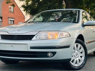 Renault Laguna automatic gekeurd met carpass airco