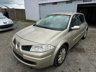 Renault Megan 1.6 16v benzine 176.000km 2008 650€