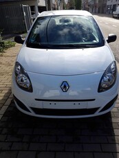 Renault twingo 2011 209.000km 75cv avec immatriculation