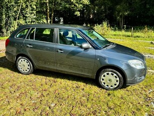 Skoda Fabia 1200cc essence euro4 cars pass ok 2650€