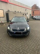 Skoda Octavia III / 1.6 TDI / DSG / Full Option