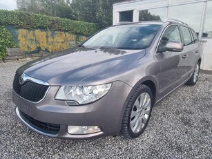 SKODA SUPERB 2.0TDI 2012 GPS LEDEREN AUTOBOX PRIJS 5600 EURO