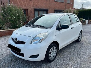 Toyota Yaris 1.0 essence