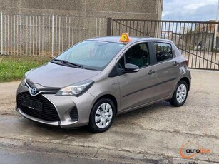 Toyota Yaris 1.5i VVT-i Hybrid Active E-CVT