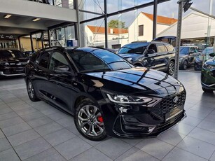 Ford Focus CLIPPER ST-LINE X OPEN DAK-3 JAAR WAARBORG