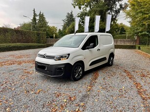 Citroen Berlingo 1.5HDI 131pk Automaat 3plaatsen Navi Euro6b