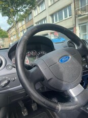 Ford fiesta 1.4 benzine(airco) GEKEURD VOOR VERKOOP