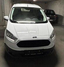 FORD TRANSIT COURIER - EURO 6 - BJ 07/2017 - 145000km