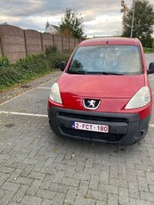 Peuegout partner 1.6 hdi start rojd perfect 3 zetels