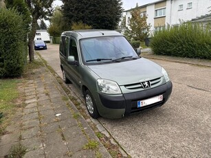 Peugeot partenair 1.4 i / airco