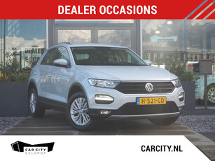 Volkswagen T-Roc 1.5 TSI Style Business / Adaptive / CarPlay / El. kofferbak / Sensoren / Navigatie