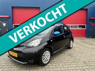 Toyota Aygo 1.0 VVT-i Now Airco Navi