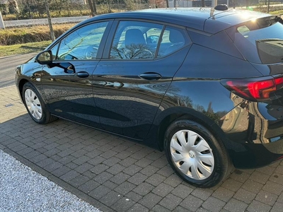 Opel Astra 1.5D automaat 2020/Km 60.151 11983€ netto
